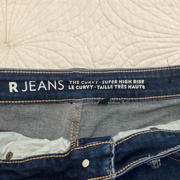 Petite R JEANS High Rise Dark Wash - Picture 3 of 5